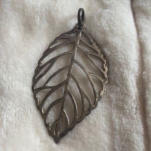 Sterling silver 925 large leaf pendant